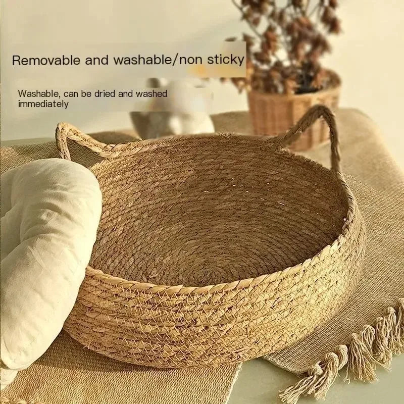 Purely natural woven cat bed